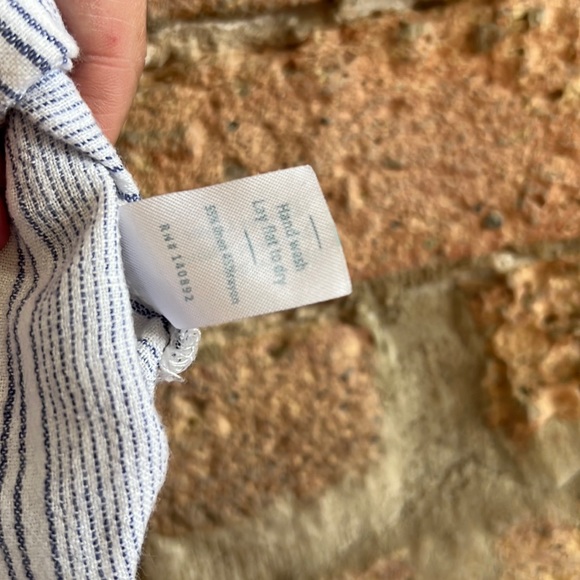 Linen blend Marine Layer V neck Bali striped breezy tunic top with blue stripe - Picture 4 of 4